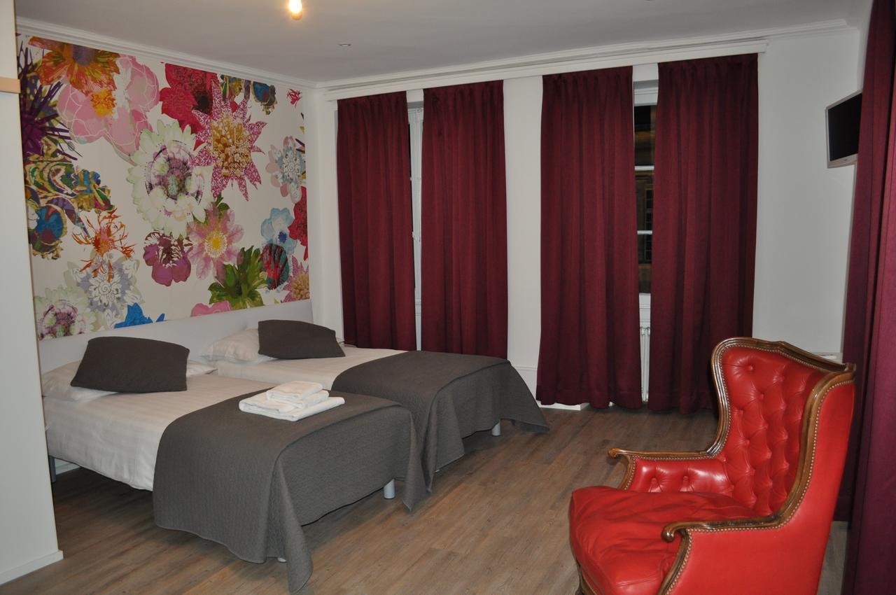 Hotel Du Raisin Lausanne Exterior photo